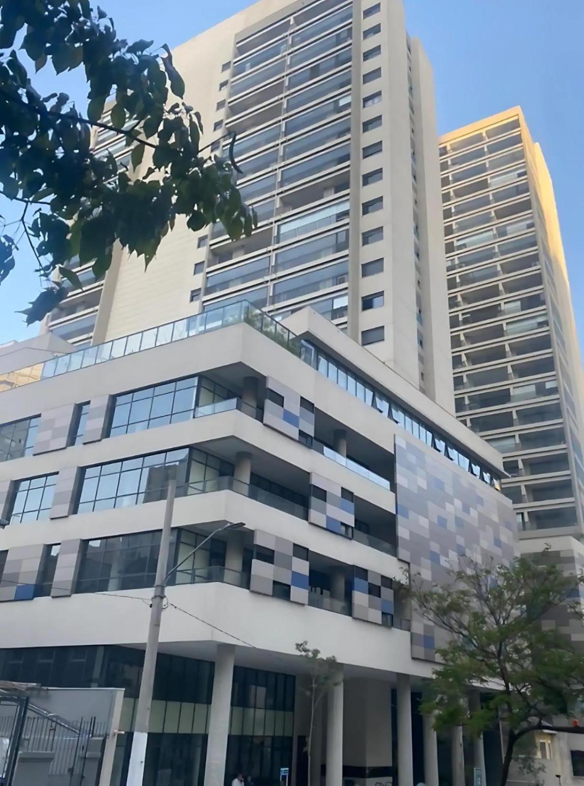 A 50 Metros Do Shopping Frei Caneca Apartment